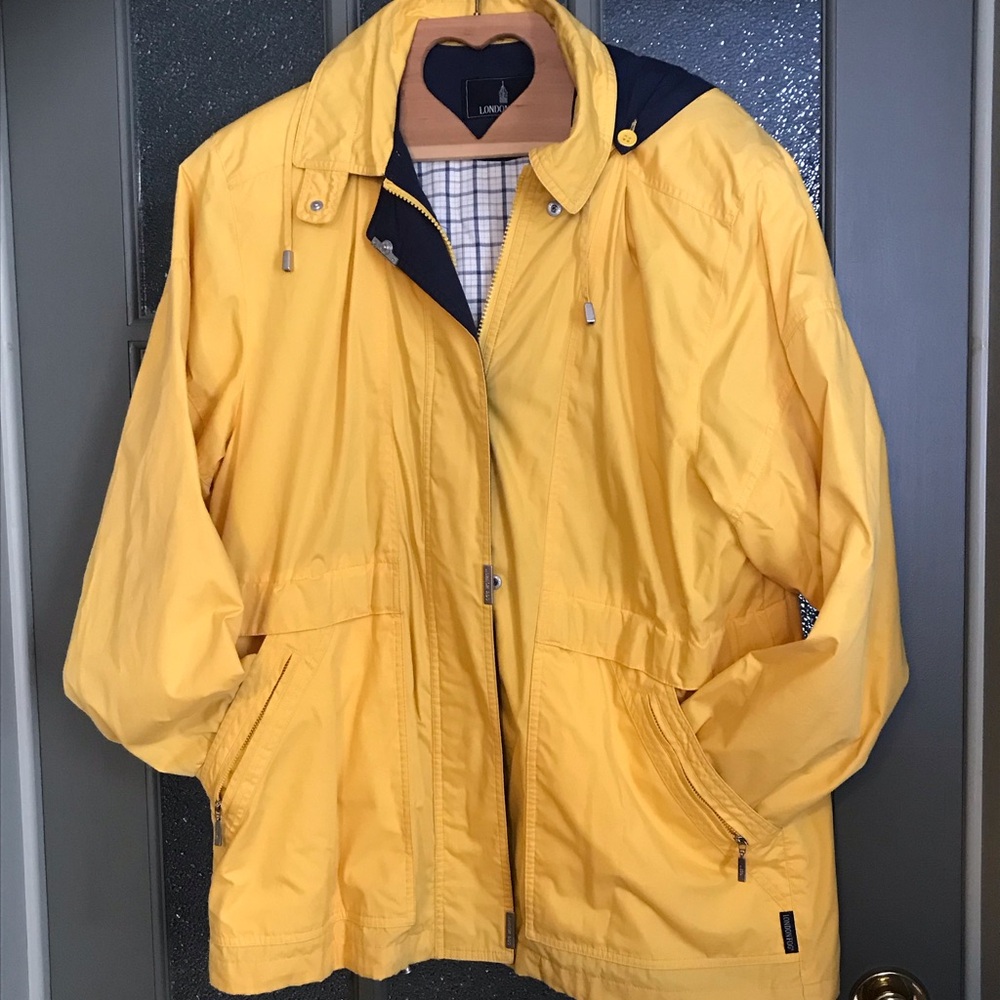 London Fog Gold Windbreaker Lightweight Jacket